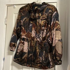 SKEA  PARIS/VAIL JACKET VERY BEAUTIFUL AND EXCELLENT CONDITION PURE SILK 100/100